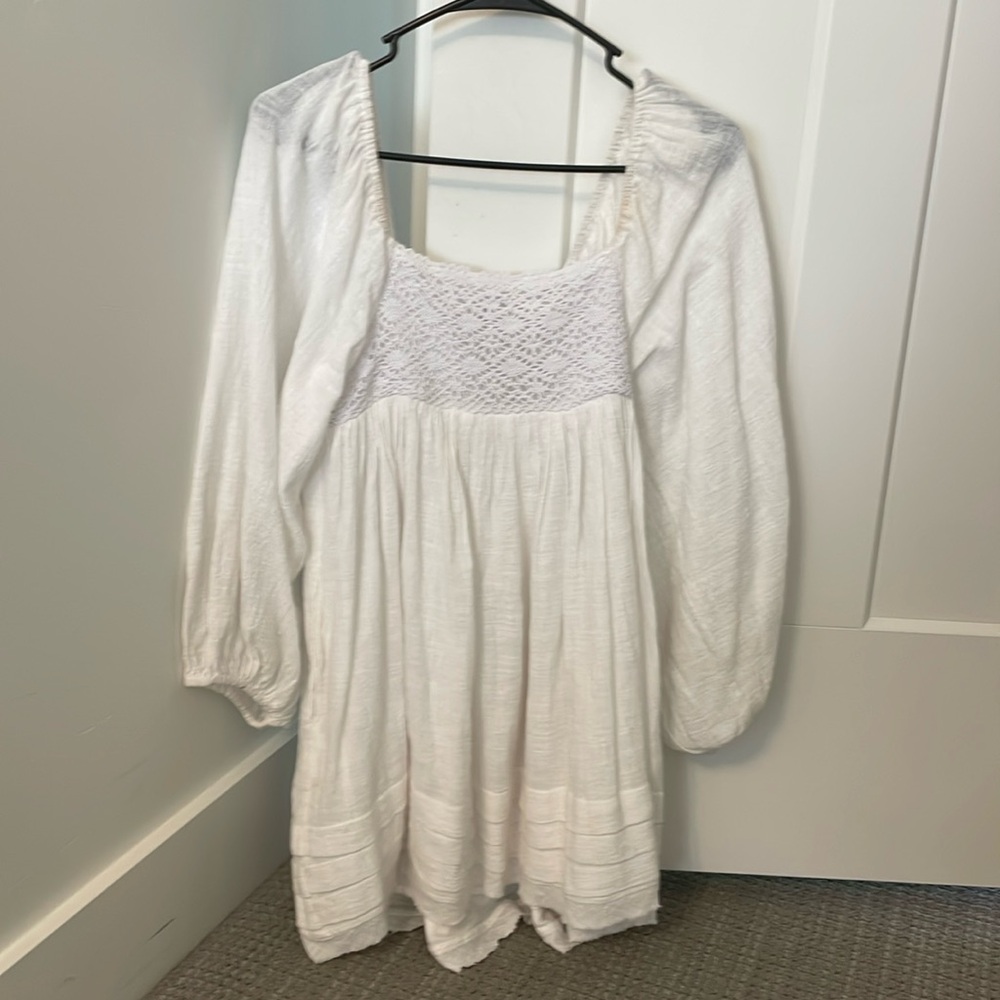 VICI COLLECTION BARLEY WORN GREAT CONDITION WHITE MINI DRESS